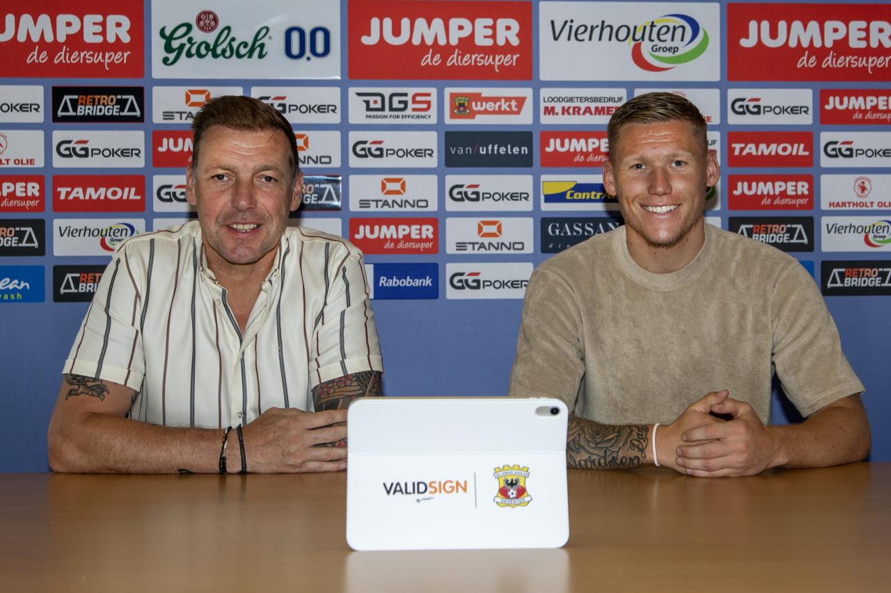 Victor Edvardsen's future at Go Ahead Eagles uncertain
