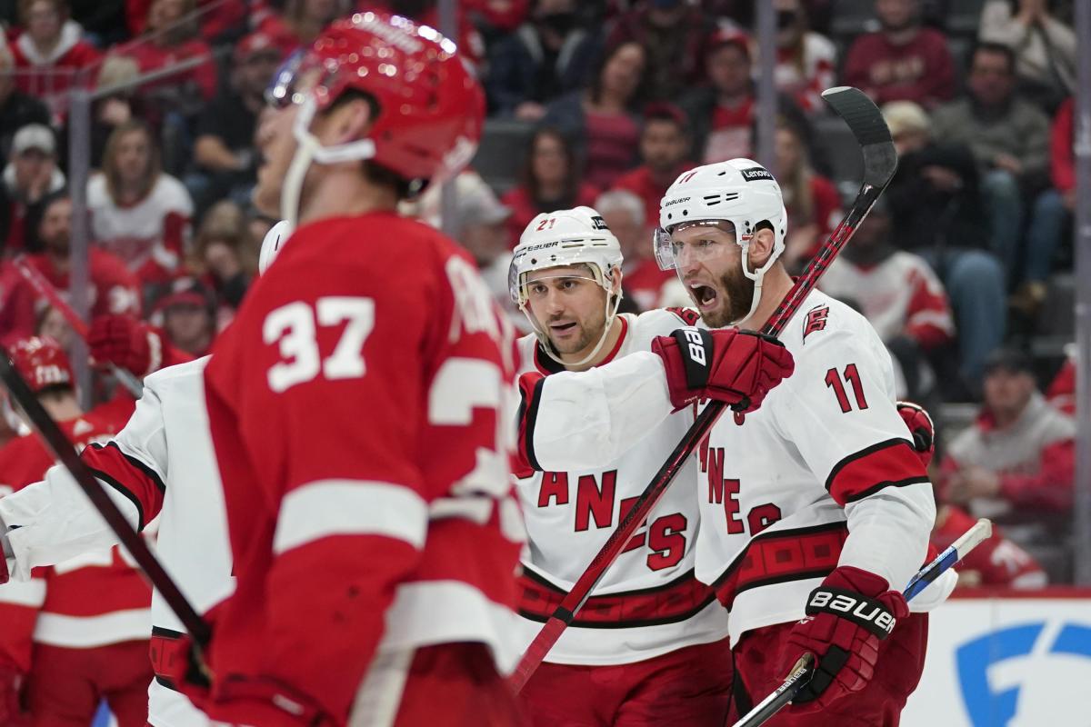 Raymond Strikes in OT to Propel Red Wings Past Flames